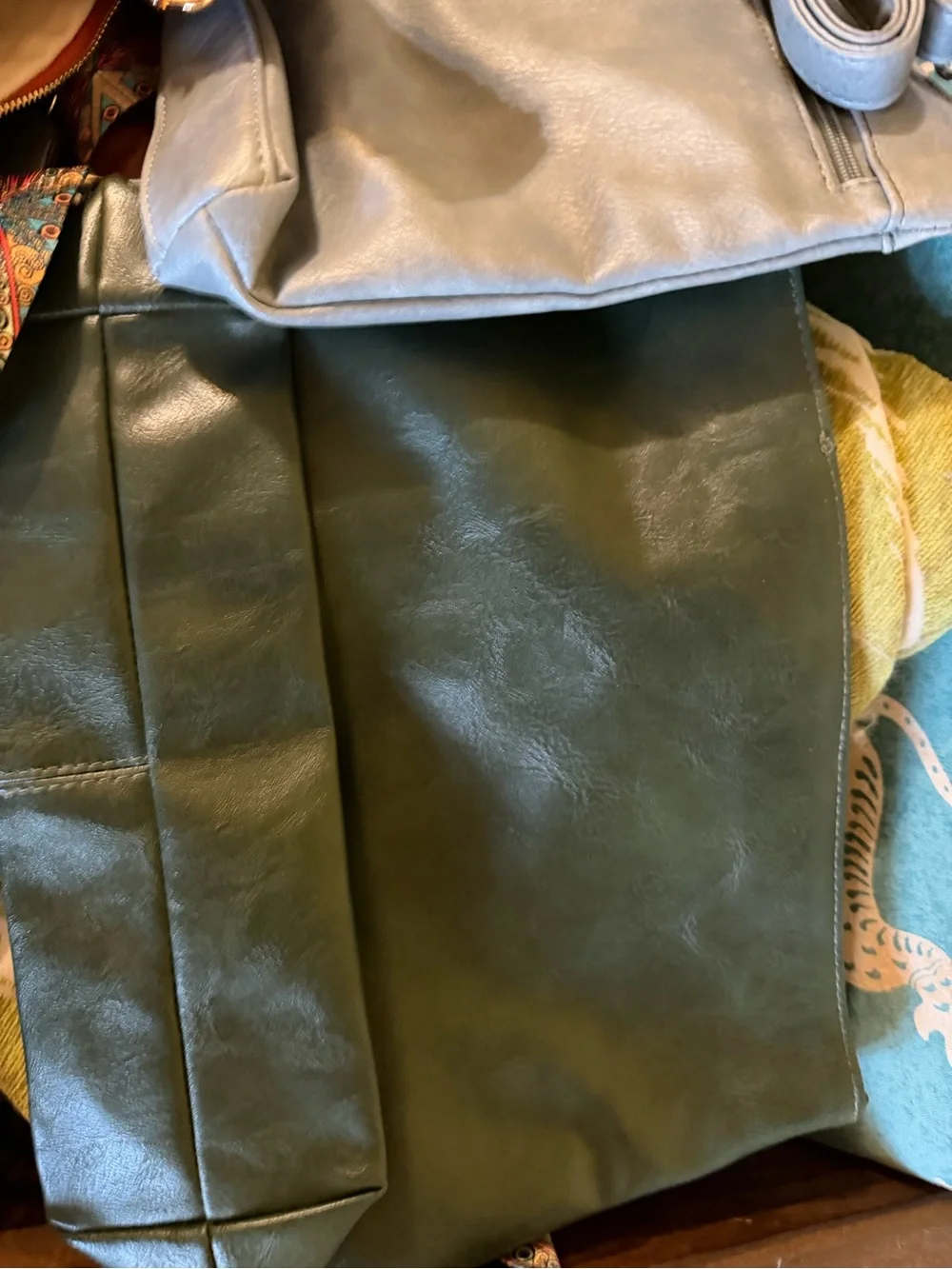 Bundle of 11 purses / hand bags with extra straps